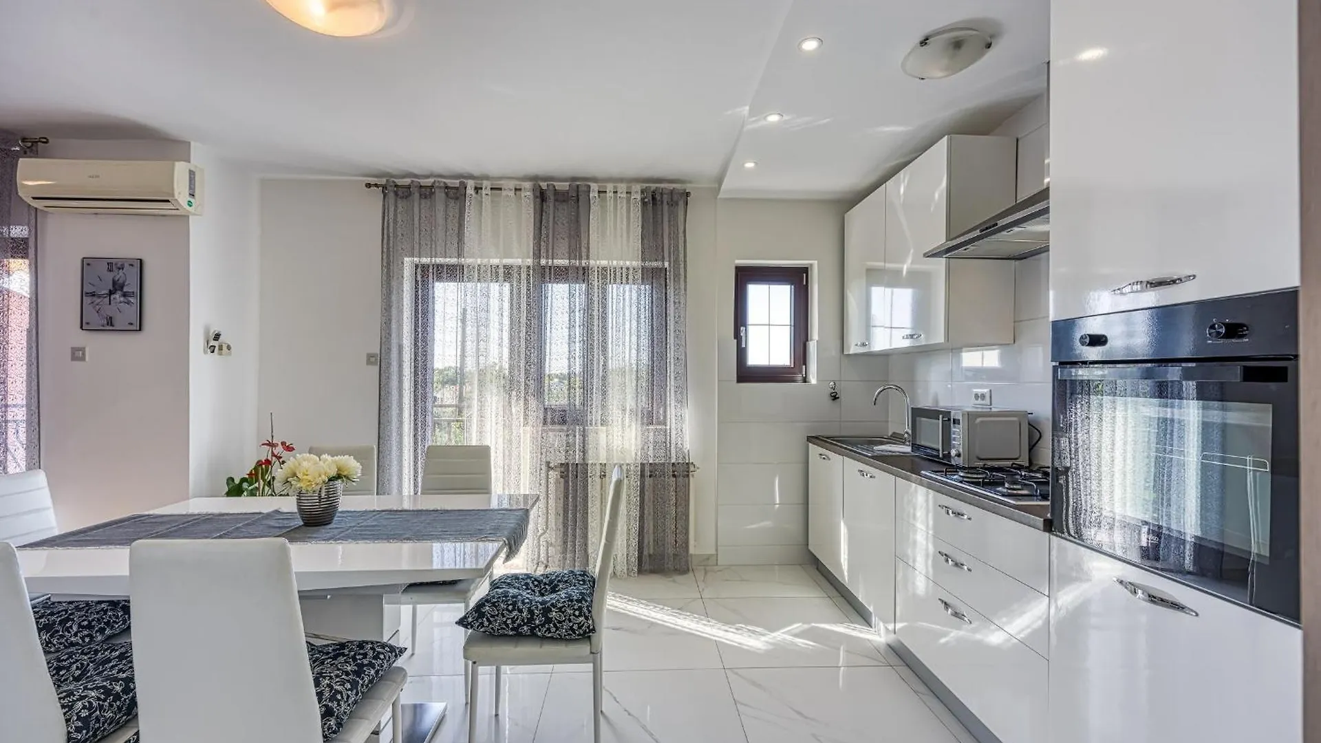 Olive Garden Apartments